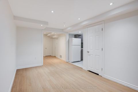 Photo 32 at 36 Ponymill Drive, Milliken, Toronto