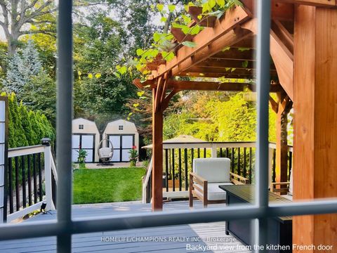 Photo 8 at 291 St Clair Avenue E, Moore Park, Toronto