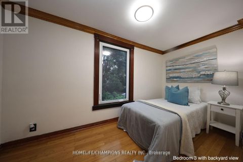 Photo 20 at 291 St Clair Avenue E, Moore Park, Toronto