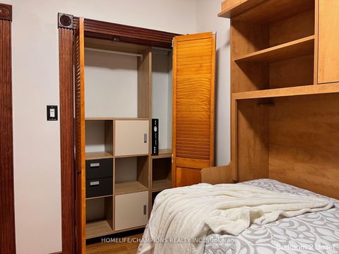 Photo 21 at 291 St Clair Avenue E, Moore Park, Toronto