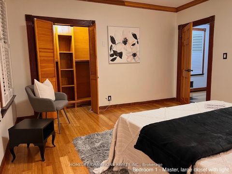 Photo 23 at 291 St Clair Avenue E, Moore Park, Toronto