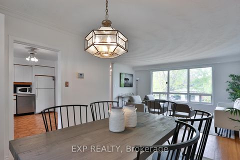 Photo 25 at 165 Carlson Drive, College Manor, Newmarket