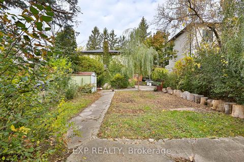 Photo 41 at 165 Carlson Drive, College Manor, Newmarket