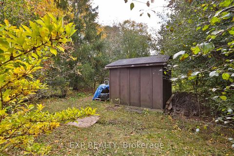Photo 42 at 165 Carlson Drive, College Manor, Newmarket