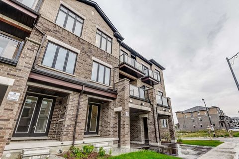 Photo 4 at 67 TENNANT Circle, Vellore Village, Vaughan