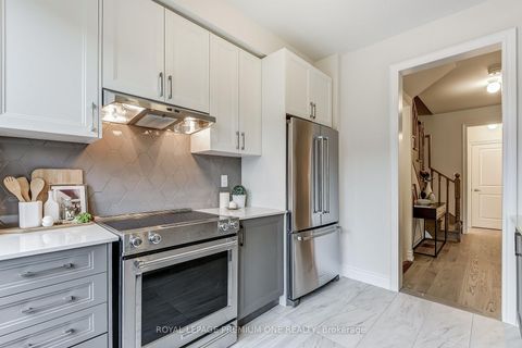 Photo 23 at 67 TENNANT Circle, Vellore Village, Vaughan