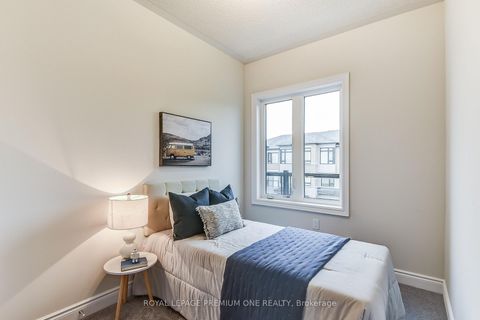 Photo 35 at 67 TENNANT Circle, Vellore Village, Vaughan