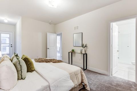 Photo 40 at 67 TENNANT Circle, Vellore Village, Vaughan