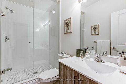 Photo 41 at 67 TENNANT Circle, Vellore Village, Vaughan