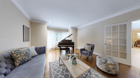 Photo 7 at 27 Orchard Park Drive, West Hill, Toronto