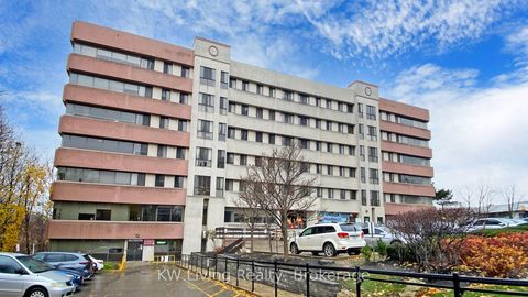 Photo 3 at 306 - 10 Gateway Boulevard, Flemingdon Park, Toronto