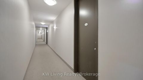 Photo 9 at 306 - 10 Gateway Boulevard, Flemingdon Park, Toronto