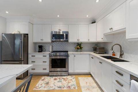 Photo 15 at 1108 - 2185 Marine Drive, BR Bronte, Oakville