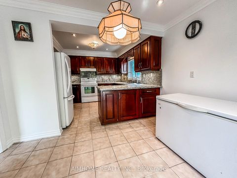Photo 10 at 87 Ballard Crescent, Armitage, Newmarket