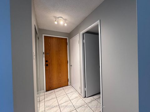 Photo 4 at 602 - 61 Markbrook Lane, Jamestown, Toronto