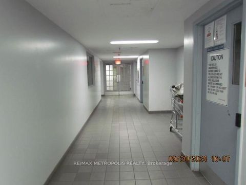 Photo 16 at 602 - 61 Markbrook Lane, Jamestown, Toronto Photo 16 at 602 - 61 Markbrook Lane, Jamestown, Toronto