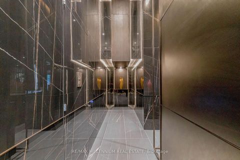 Photo 4 at 4103 - 11 Yorkville Avenue, Annex, Toronto