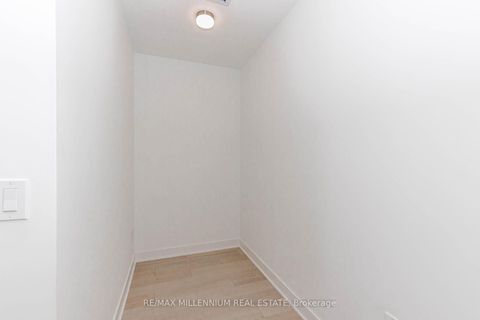 Photo 20 at 4103 - 11 Yorkville Avenue, Annex, Toronto