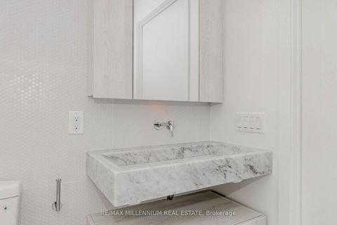 Photo 22 at 4103 - 11 Yorkville Avenue, Annex, Toronto