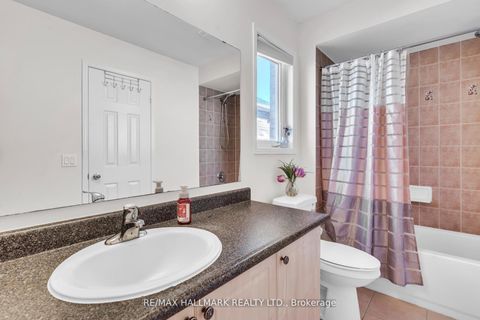 Photo 28 at 21 Brooks Avenue, Bayview Northeast, Aurora
