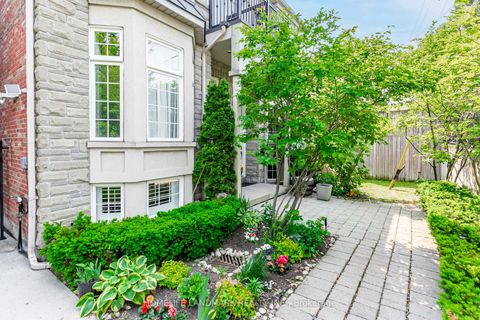 Photo 2 at 523B Royal York Road, Queensway, Toronto