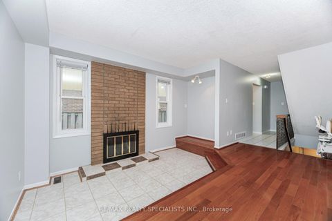 Photo 8 at 317 Port Royal Trail, Milliken, Toronto