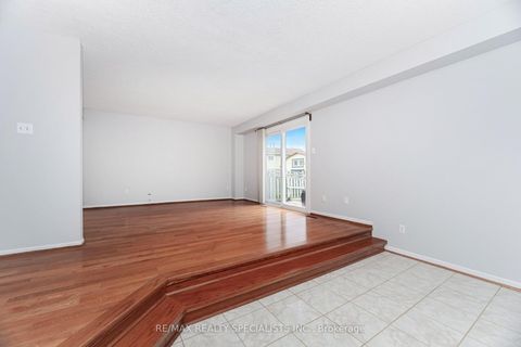 Photo 11 at 317 Port Royal Trail, Milliken, Toronto