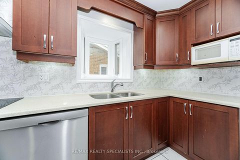 Photo 18 at 317 Port Royal Trail, Milliken, Toronto