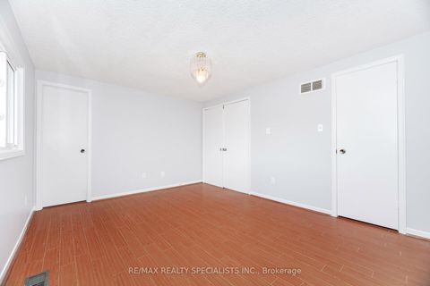 Photo 25 at 317 Port Royal Trail, Milliken, Toronto