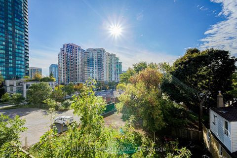 Photo 34 at 6 - 11 Eldora Avenue, Newtonbrook West, Toronto