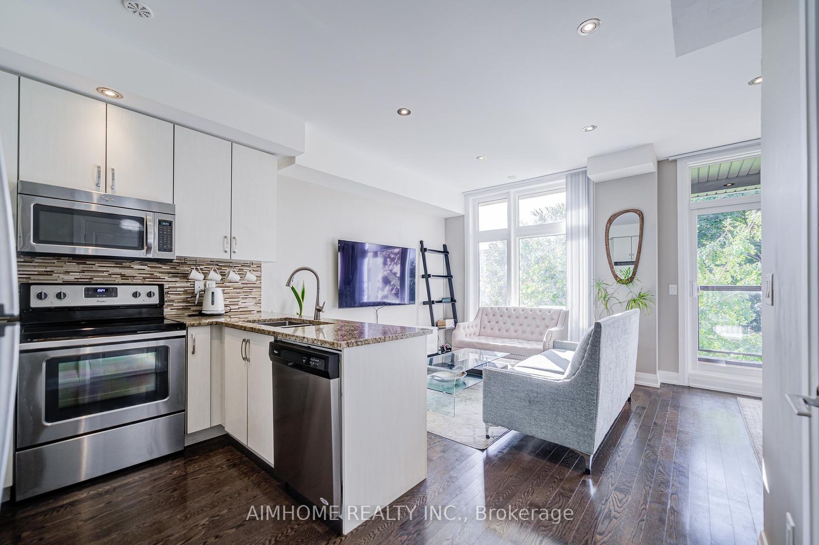 Photo 3 at 6 - 11 Eldora Avenue, Newtonbrook West, Toronto Photo 3 at 6 - 11 Eldora Avenue, Newtonbrook West, Toronto