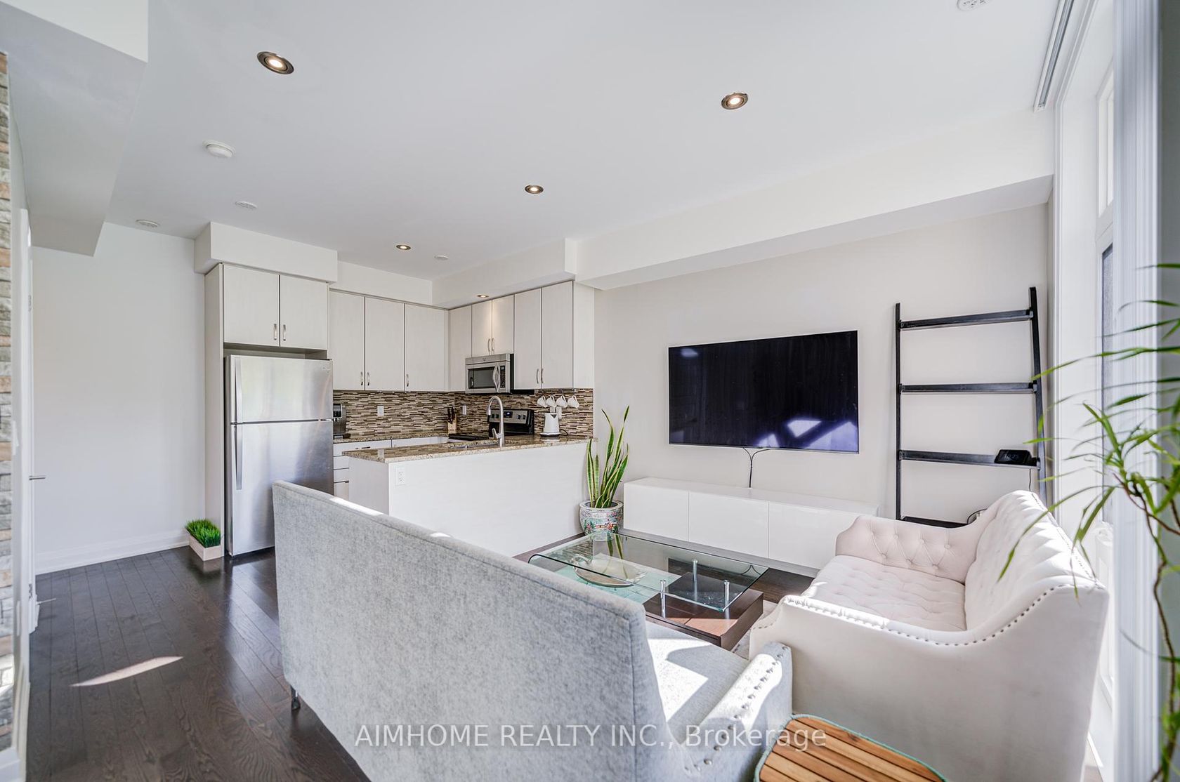 Photo 9 at 6 - 11 Eldora Avenue, Newtonbrook West, Toronto Photo 9 at 6 - 11 Eldora Avenue, Newtonbrook West, Toronto