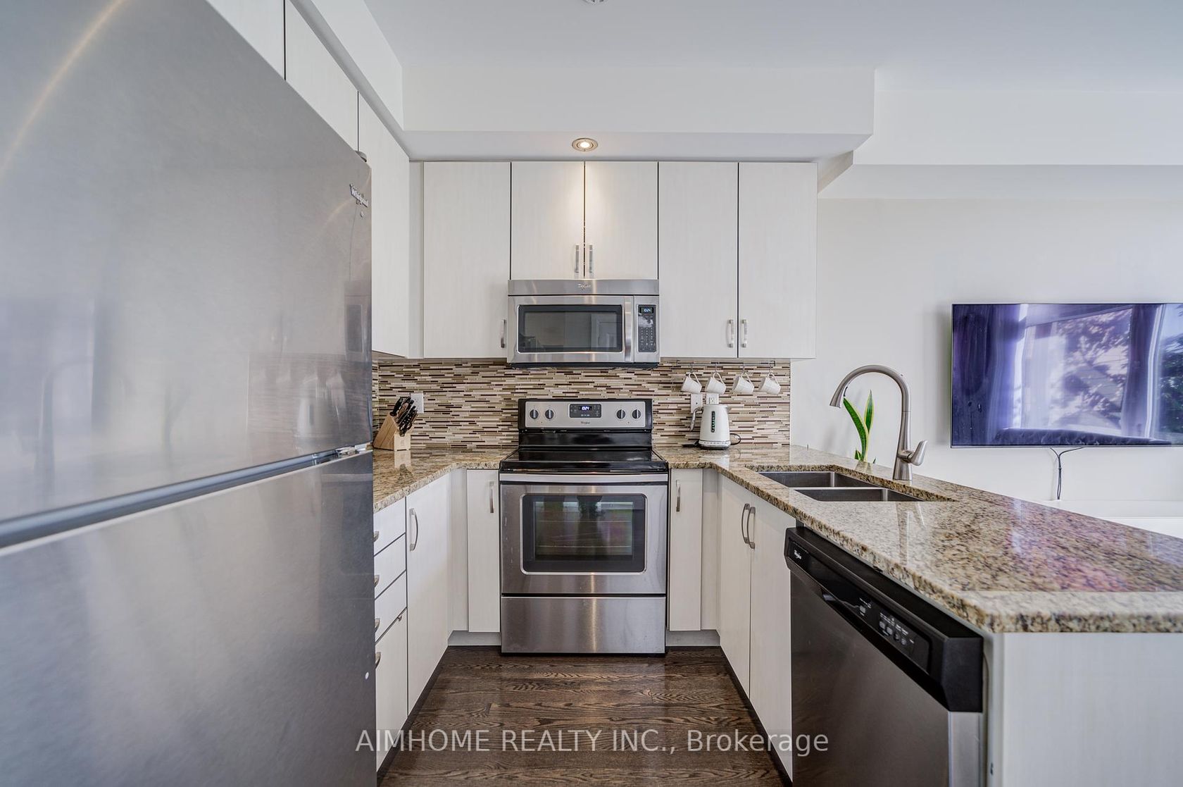 Photo 10 at 6 - 11 Eldora Avenue, Newtonbrook West, Toronto Photo 10 at 6 - 11 Eldora Avenue, Newtonbrook West, Toronto