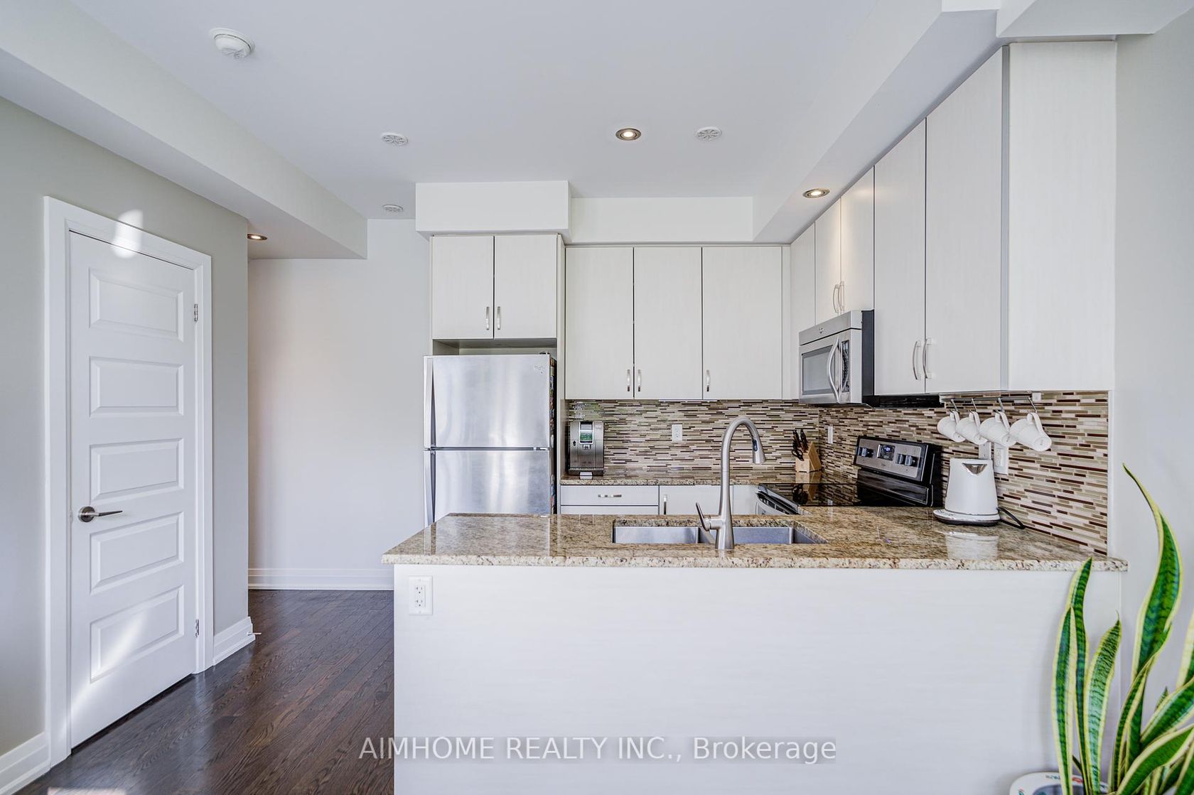 Photo 13 at 6 - 11 Eldora Avenue, Newtonbrook West, Toronto Photo 13 at 6 - 11 Eldora Avenue, Newtonbrook West, Toronto