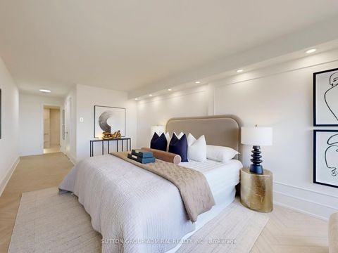 Photo 24 at 704 - 1 Clark Avenue W, Yorkhill, Vaughan