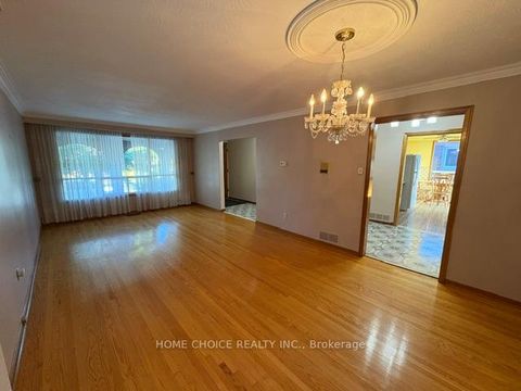 Photo 5 at 27 TERRYHILL Crescent E, Agincourt North, Toronto