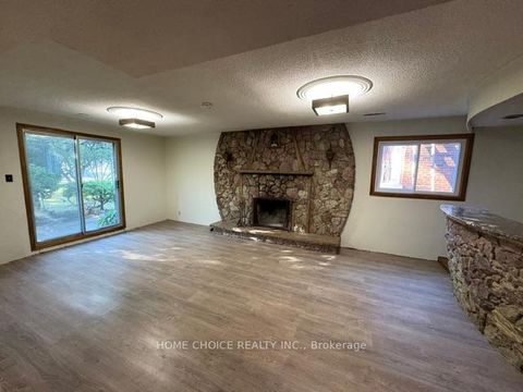 Photo 17 at 27 TERRYHILL Crescent E, Agincourt North, Toronto