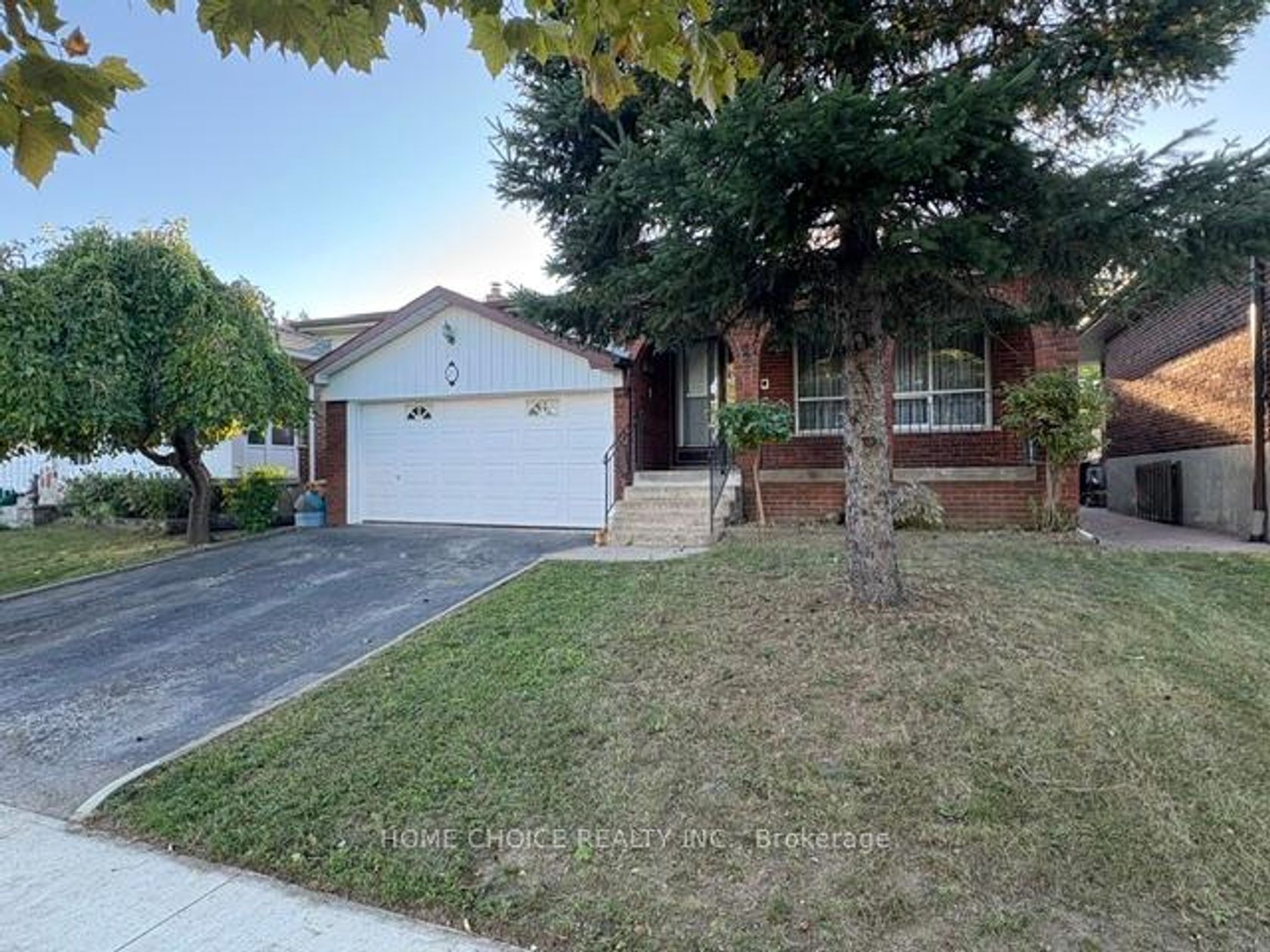 27 TERRYHILL Crescent E, Agincourt North, Toronto by Loree Meneguzzi Real Estate 27 TERRYHILL Crescent E, Agincourt North, Toronto