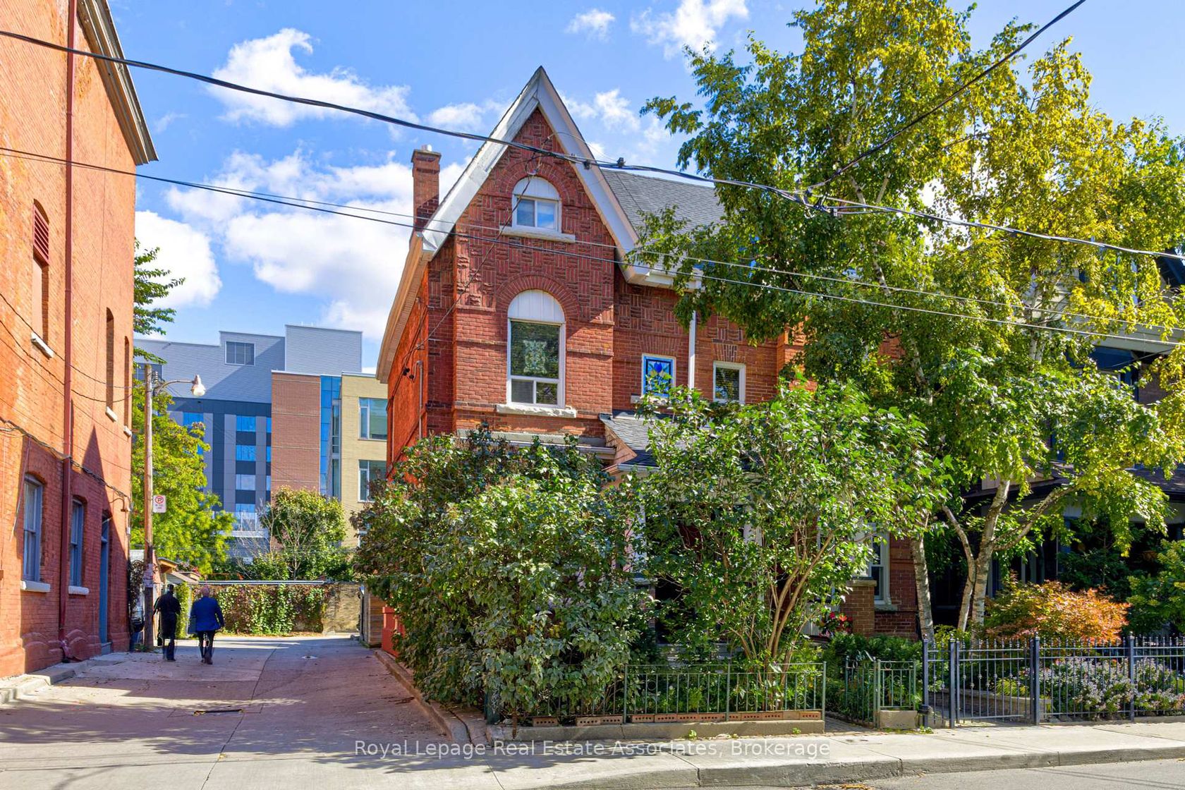 101 Dovercourt Road, Little Portugal, Toronto 