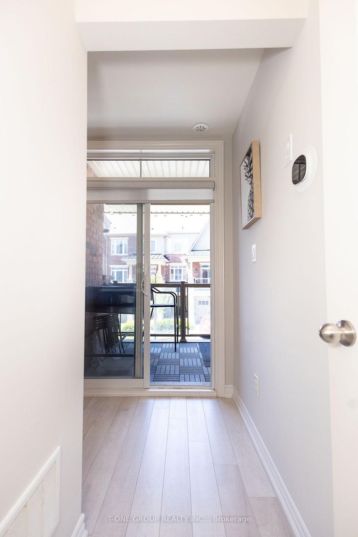 Photo 20 at 7 - 2728 William Jackson Drive, Duffin Heights, Pickering