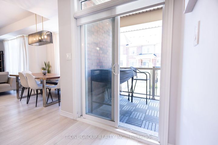 Photo 21 at 7 - 2728 William Jackson Drive, Duffin Heights, Pickering