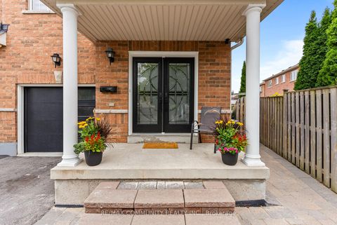 Photo 7 at 5 White Heather Boulevard, Agincourt North, Toronto