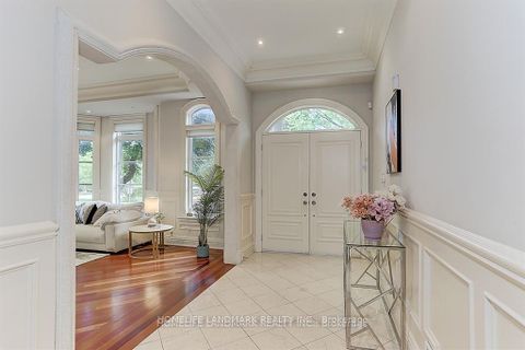 Photo 1 at 34 Moccasin Trail, Don Mills, Toronto