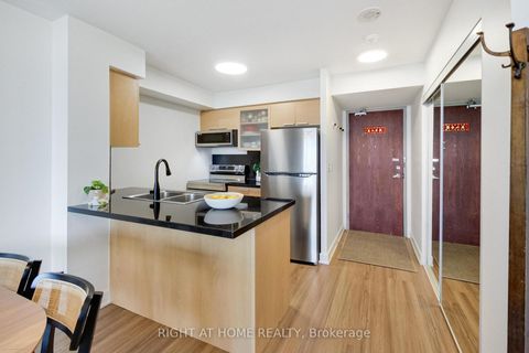 Photo 10 at Lph02 - 16 Harrison Garden Boulevard, Willowdale East, Toronto