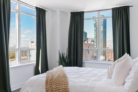 Photo 18 at Lph02 - 16 Harrison Garden Boulevard, Willowdale East, Toronto