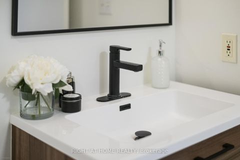 Photo 21 at Lph02 - 16 Harrison Garden Boulevard, Willowdale East, Toronto