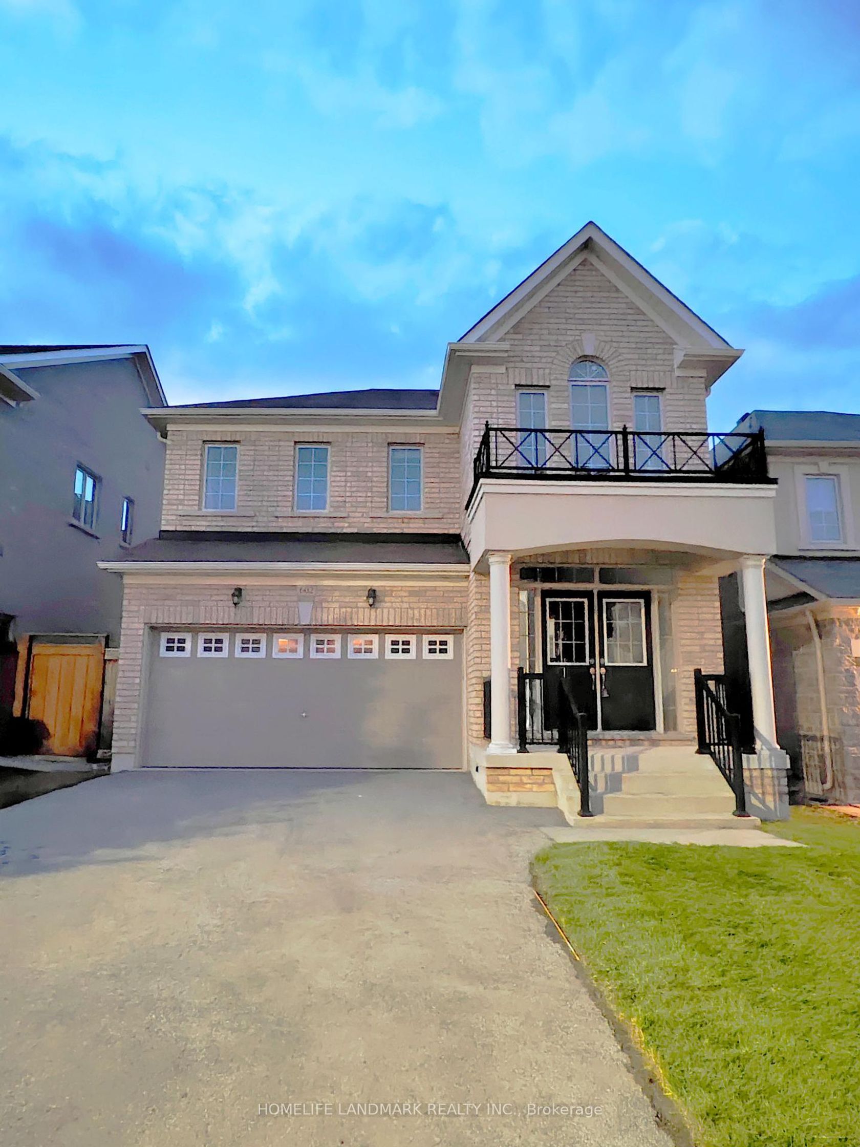 602 Clifford Perry Place, Woodland Hill, Newmarket photo number 2
