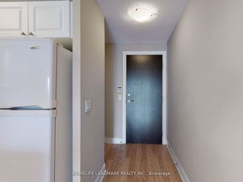 Photo 9 at 1323 - 500 Doris Avenue, Willowdale East, Toronto