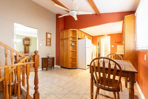 Photo 4 at 10 Grand Place, Allandale Heights, Barrie