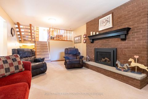 Photo 11 at 10 Grand Place, Allandale Heights, Barrie Photo 11 at 10 Grand Place, Allandale Heights, Barrie